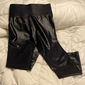 Carbon38 Black Takara shine leggings size Large